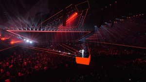 Erik Karapetyan - Siraharvats live performance with 10k+ Fan's