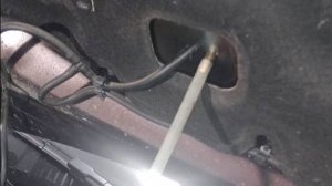 Рено Дастер,антикоррозийная обработка дверей, капота, багажника, при помощи мовильного пистолета.