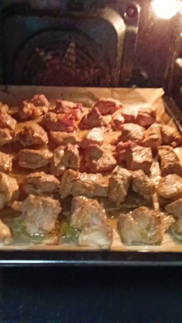 Шашлык в духовк, ну Оооочень вкусно! смотреть онлайн