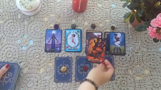 Гадание Таро 🔮🪔Что  или Кто на Пороге?! 🪔🙈 #напороге #ктонапороге #чтонапороге #мужчинанапороге