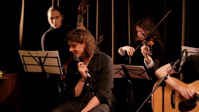 маша и антон - по-разному (live) - меня зовут маша & Anton Mouzykantskii смотреть онлайн