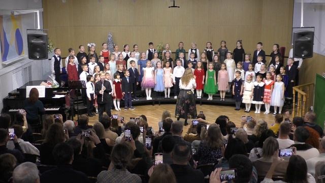 Отчетный Новогодний Концерт Хора 1 класса инструментального отделения смотреть онлайн
