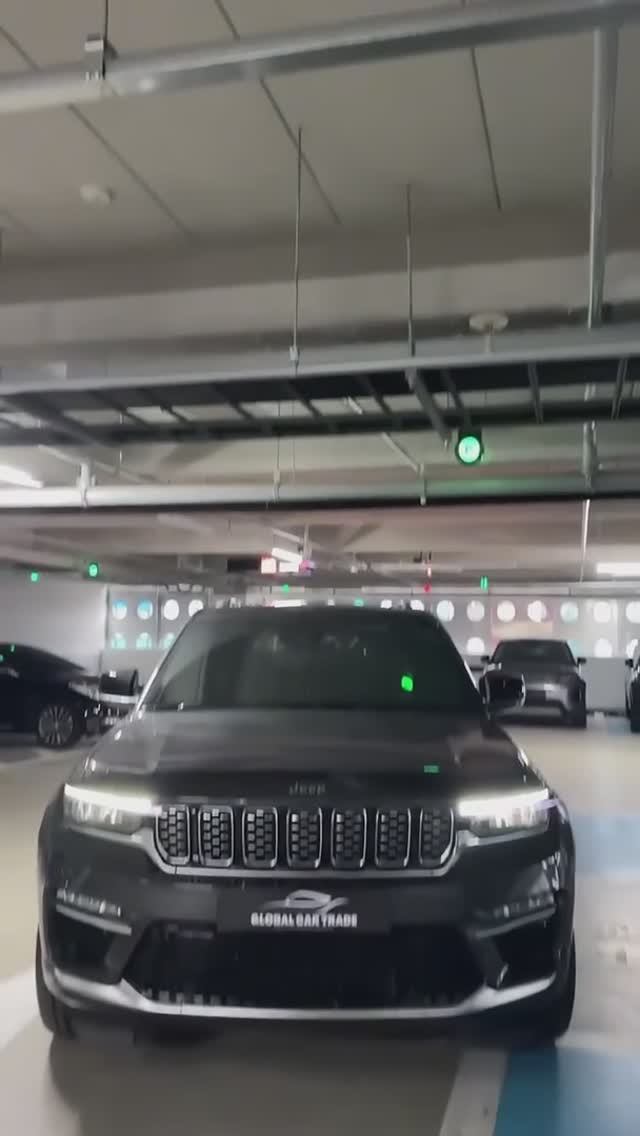 JEEP GRAND CHEROKEE 2.0 PHEV 4XE SUMMIT RESERVE✅ Ю.Корея. Доставили авто на нашу экспортную площадку смотреть онлайн
