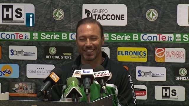 Avellino Calcio - Verso il Crotone, la conferenza stampa di Dario Marcolin смотреть онлайн
