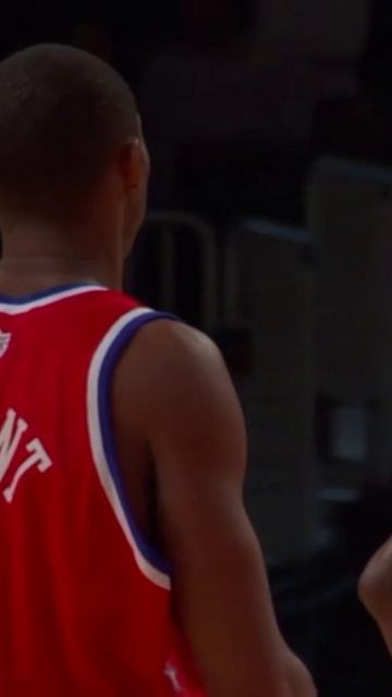 Michael Jordan & Kobe Bryant Mic’d Up Moment from 2003 All-Star Game!