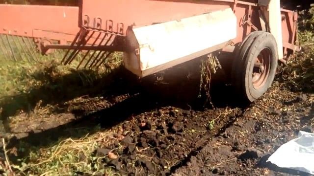 Картофелекопалка ,двух рядное,прицепное.