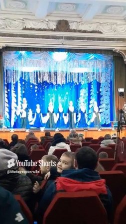 РОЖДЕСТВЕНСКАЯ СКАЗКА!!ВЫХОД ДЕДА МОРОЗА!!Shorts