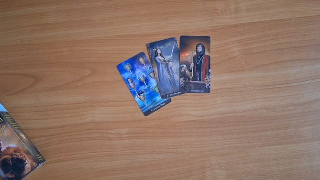 ЧТО ОН ДУМАЕТ ОБО МНЕ? #чтодумаетобомне #егомыслиобомне #тарорасклад #тароонлайн #отношения #таро