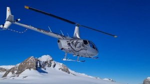 Robinson Helicopter R66 Turbine flying to skiresort Flims-Laax plus Snowboarding MOUNTAIN DRAGGON