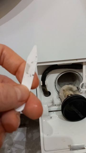 не сливает воду (ошибка Е1). ЧАСТЬ 2. Does not drain the water (error E1). PART 2 смотреть онлайн