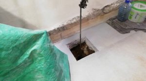 Скважина в гараже.