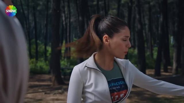 “Bunlar da yeni evli çiftimiz gibi!" | Kızılcık Şerbeti 61. Bölüm смотреть онлайн