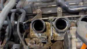 Фольксваген пассат 2.0L FSI BVY,замена термостата 👍👍👍