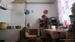 Аборигенка. Не могу смотреть как папа делает. Как мы с папой делали топорище. Жизнь в глубинке.