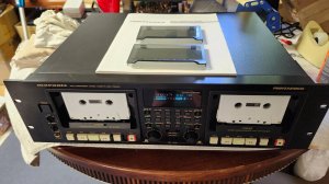 ПРОФЕССИОНАЛЬНАЯ КАССЕТНАЯ ДЕКА-MARANTZ PMD-520 HIGH END 3-ГОЛОВОЧНАЯ-Япония-1994-год