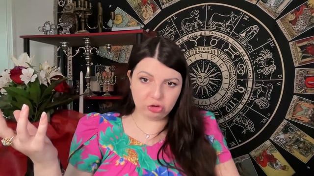 Что у него в голове и что на сердце прямо сейчас. Таро Юлия Петрова Прямые Эфиры