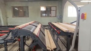 Линия строжки доски для ящиков на четырехстороннем станке PLANEX 723 High Speed 60 метров в минуту