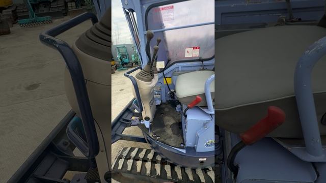 Новинка из Японии! Мини-экскаватор HITACHI 20 UR смотреть онлайн