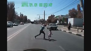 БЕСПЕЧНЫЕ МАМОЧКИ С ДЕТЬМИ