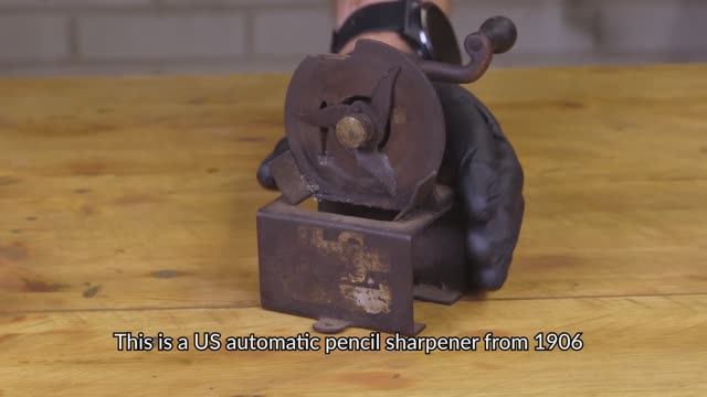 Полная реставрация и восстановление точилки для карандашей 1906 года!!! смотреть онлайн