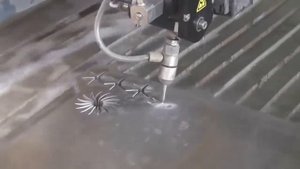 Резка металла струей воды, гидроабразивная резка