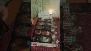 Свита придворных крыс отправляют друг друга в последний путь...