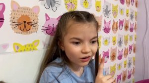 Рыжая ДЕРЕВЕНЩИНА хочет быть ЛУЧШЕЙ ПОДРУГОЙ !