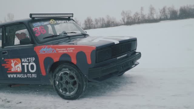 Зимний дрифт на боевой классике Ваз 2104 | Авто клип Барнаул смотреть онлайн