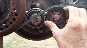 БЕТОНОМЕШАЛКА ИЗ ХЛАМА СВОИМИ РУКАМИ (ставим другой мотор часть 2)