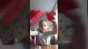 Я распаковываю игрушки