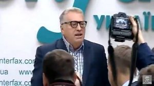 Жириновского закидали капустой полное HD видео