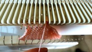 Machine Knitting Transfer Tool Bind-off - 3 ways: Simple, No-hole, and Even tension