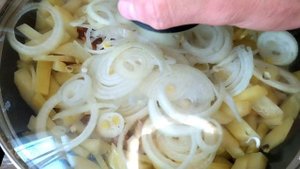 Жареная Картошка с Салом, Луком и Яйцом...