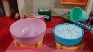 детские развивающие игры, мграем в детскую кухню, посудку, игры для малышей