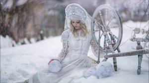 ЗИМА ВЯЗАЛА КРУЖЕВА