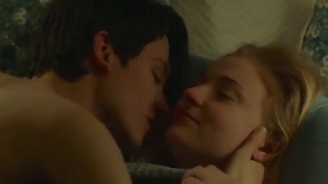 Time Freak Movie Sophie Turner and Asa Butterfield Scene "I'm Gonna Make Love To You" смотреть онлайн