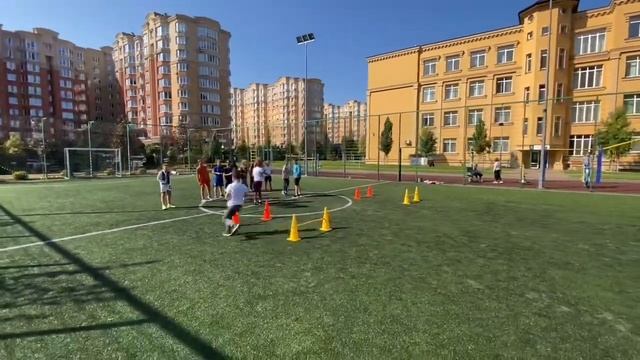 Фізична культура ліцей «Софія»  Швидкісно-координаційні естафети