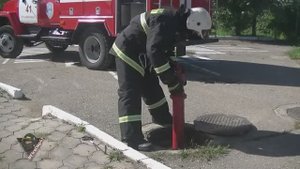 Почему пожарные приезжают без воды?