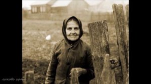 Ночь глубокая,тихо стоят сады.Сёстры Акатова монастыря