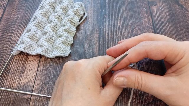 Очень простой двусторонний узор спицами. смотреть онлайн