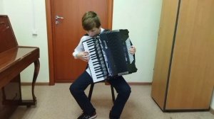 Вычужанин Александр, аккордеон, 2 группа