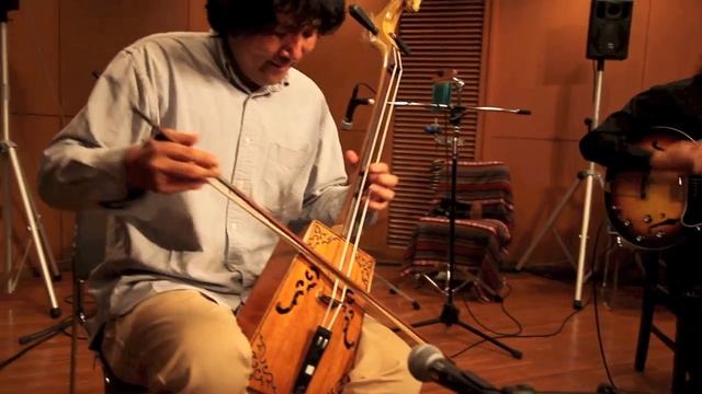 Monsoon (Hemell - Morin khuur Ensemble) смотреть онлайн
