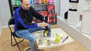 Мясорубка VATTEN.  Кабачок слайсами очень быстро с насадкой для шинковки.