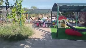 Территория гостевого дома «На Красной 75» в Кучугурах