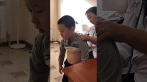 Султик на приёме у врача первый раз не плачет