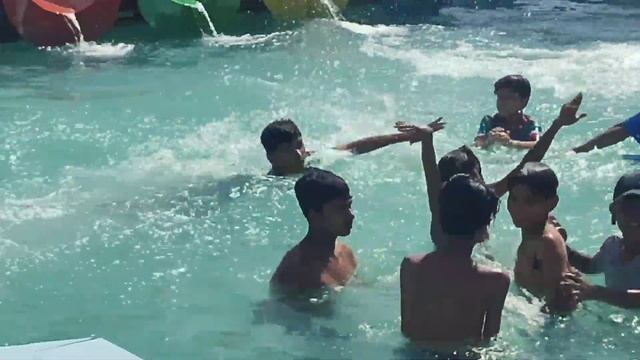 Masroor sarwar Mari official in dolphin water park Mirpurkhas vlog смотреть онлайн