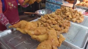 КАК ПОЖАРИТЬ КУРИЦУ? 200 кур распроданы каждый день?! Хрустящая жареная курица в больших котлах