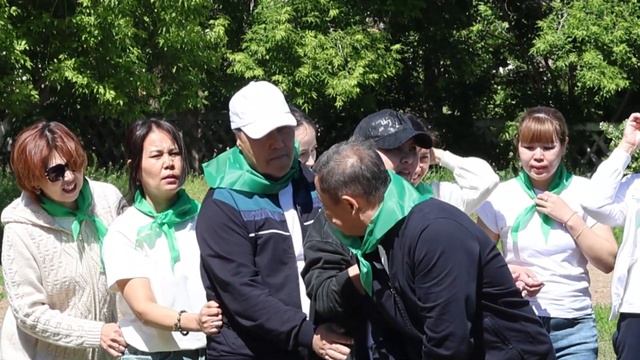 Дене тәрбиесі мен еңбек бәрін де жеңбек смотреть онлайн