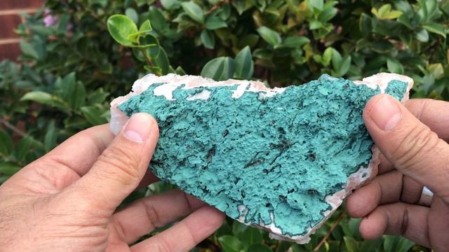 Pink Apophyllite Crystal Gemstone Mineral Specimen from Sawda Mines India 1 Lb смотреть онлайн