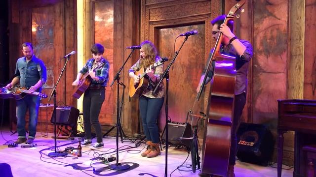 This One's Gonna Hurt (clip) - Reina del Cid 10.20.18 смотреть онлайн